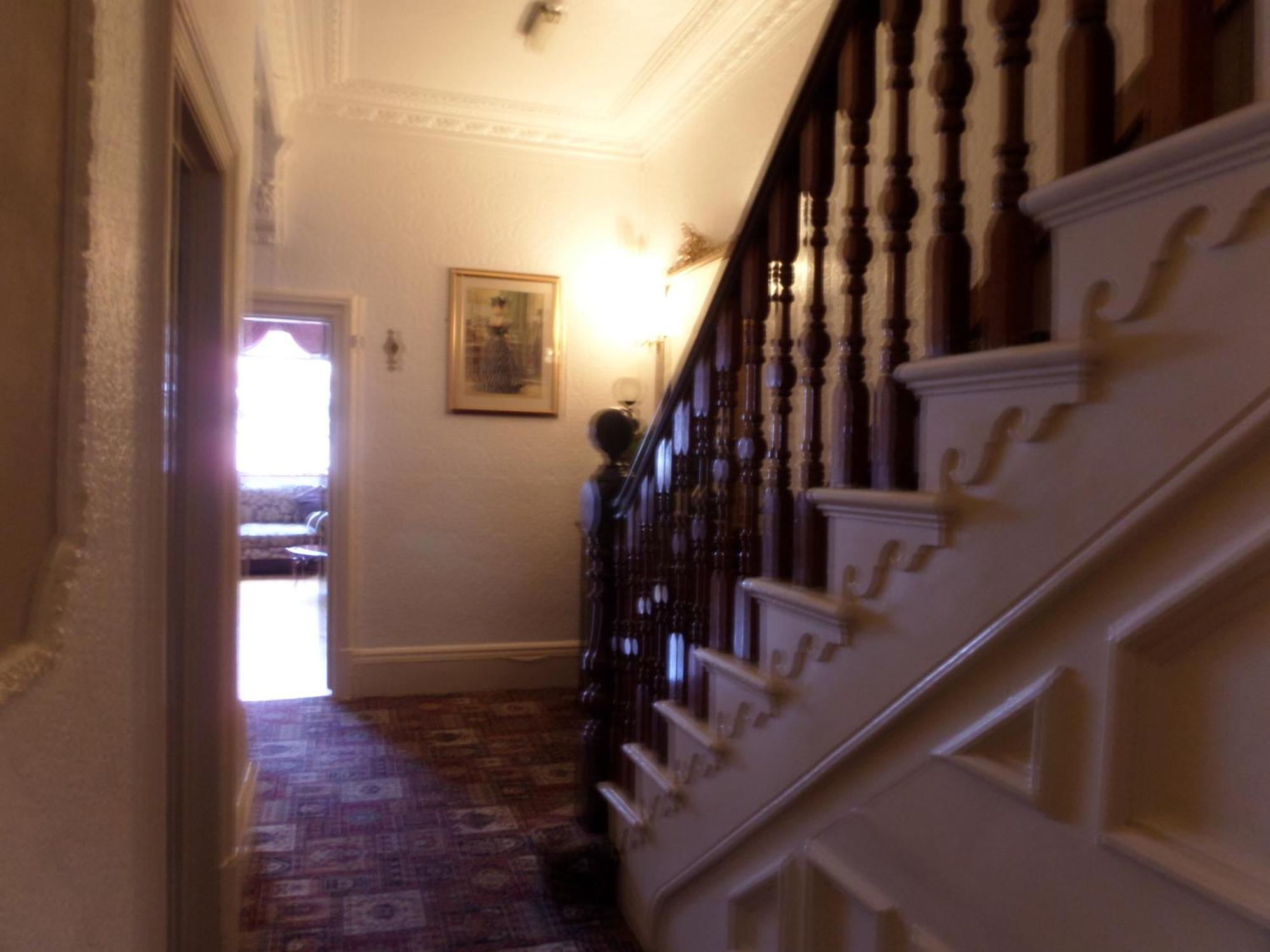 The Grays Bed & Breakfast Blackpool Exterior photo